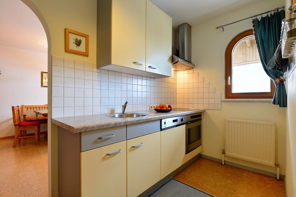 Ferienwohnung Schmiedhofer Елмау Стая снимка